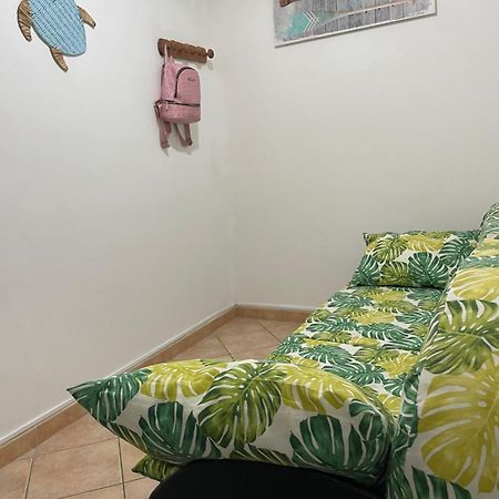 Isola di Ustica Appartamento Al Centro Di Ustica מראה חיצוני תמונה